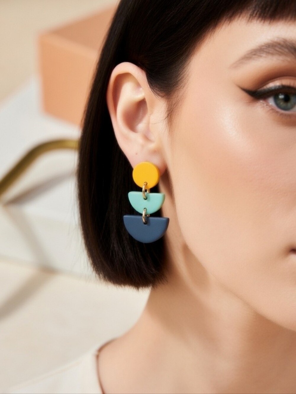 MODCLOTH ACRYLIC MOD BLOCK EARRINGS